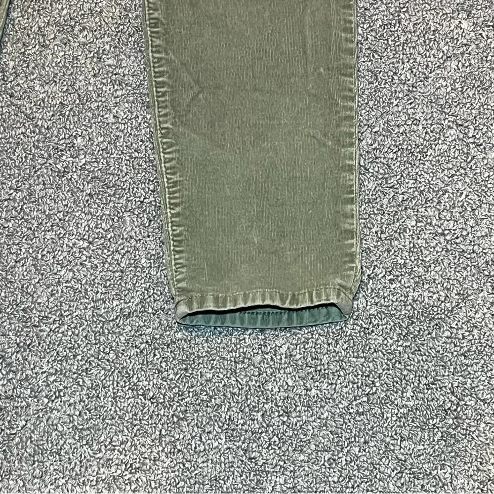 Universal Thread High Rise Skinny Corduroy Pants Womens Size 6 Green Button Fly